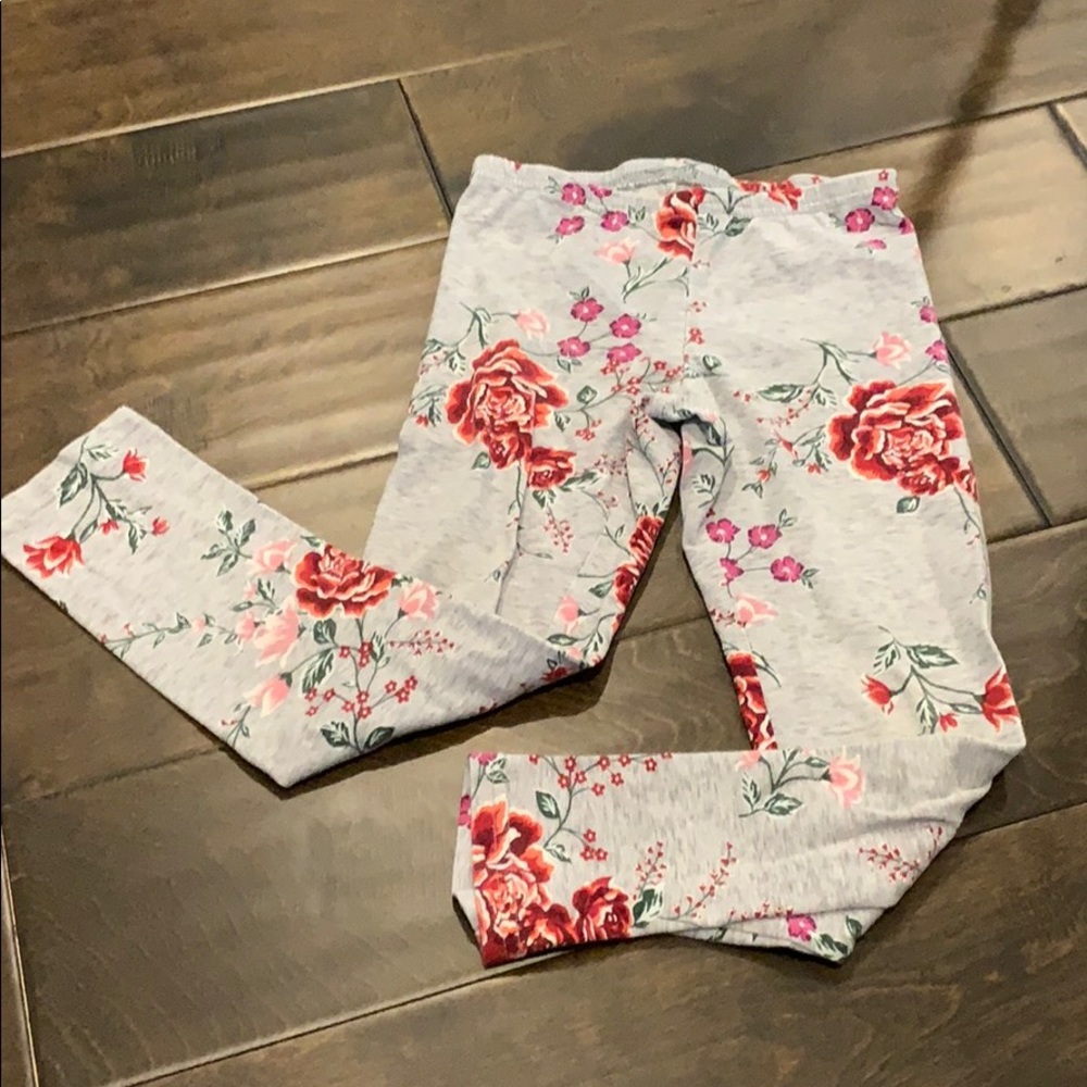 ♥️ pre-loved Old Navy Floral Leggings 🌺